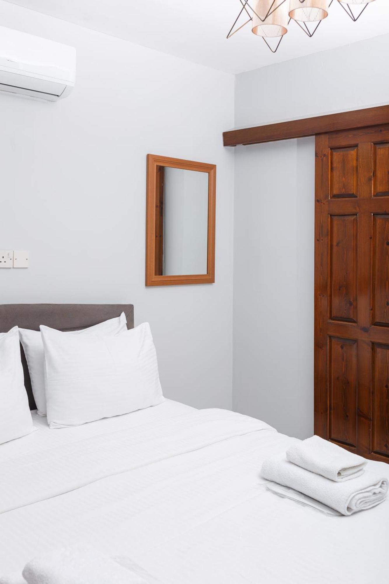 Homelike Guest House Kyrenia  Zimmer foto