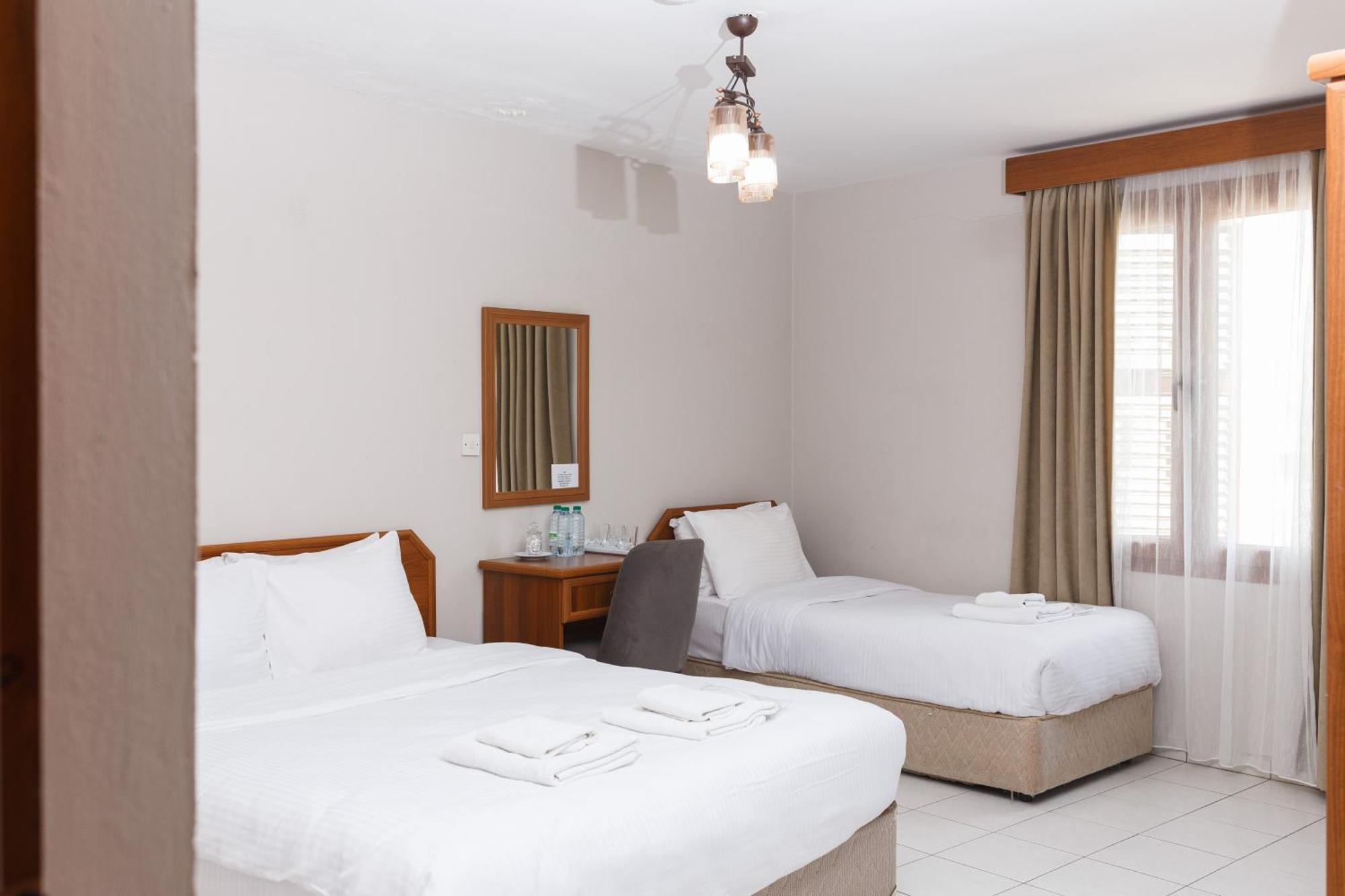 Homelike Guest House Kyrenia  Zimmer foto